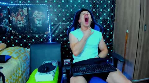 Snapshot of javiersexymann chatting on 2, 10, 2025 Javier online show from 2, 10, 2025