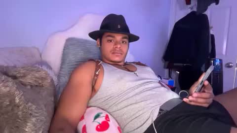 Snapshot of javiricorich chatting on 24, 10, 2025 javiSdick online show from 24, 10, 2025