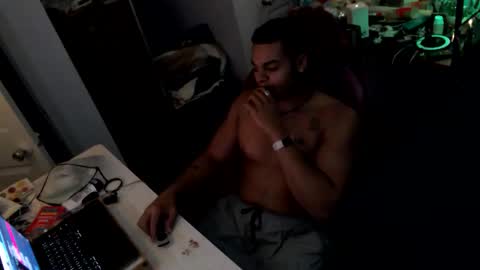 Snapshot of javiricorich chatting on 12, 11, 2025 javiSdick online show from 12, 11, 2025