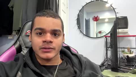 Snapshot of javiricorich chatting on 20, 12, 2025 javiSdick online show from 20, 12, 2025