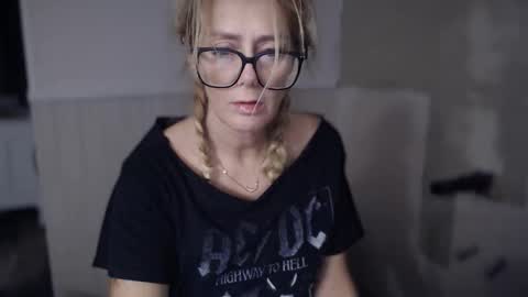 Snapshot of javlovesu chatting on 1, 12, 2025 JAV online show from 1, 12, 2025