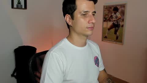 Snapshot of jayalvarrez_ chatting on 2, 2, 2025 Jay Alvarrez online show from 2, 2, 2025