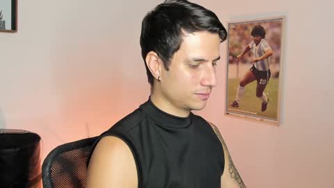 Snapshot of jayalvarrez_ chatting on 6, 2, 2025 Jay Alvarrez online show from 6, 2, 2025