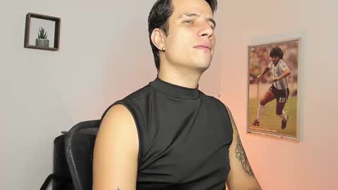 Snapshot of jayalvarrez_ chatting on 14, 2, 2025 Jay Alvarrez online show from 14, 2, 2025