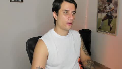 Snapshot of jayalvarrez_ chatting on 1, 3, 2025 Jay Alvarrez online show from 1, 3, 2025