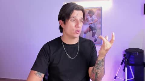 Snapshot of jayalvarrez_ chatting on 21, 9, 2025 Jay Alvarrez online show from 21, 9, 2025