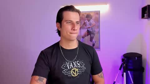 Snapshot of jayalvarrez_ chatting on 22, 9, 2025 Jay Alvarrez online show from 22, 9, 2025