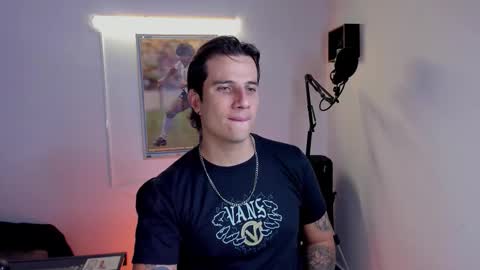 Snapshot of jayalvarrez_ chatting on 27, 10, 2025 Jay Alvarrez online show from 27, 10, 2025