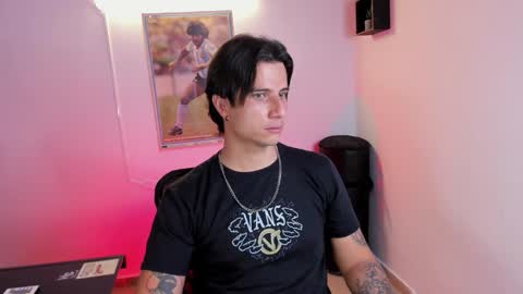 Snapshot of jayalvarrez_ chatting on 10, 11, 2025 Jay Alvarrez online show from 10, 11, 2025