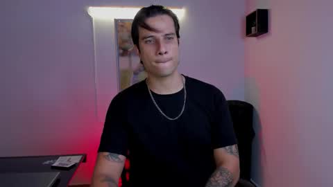 Snapshot of jayalvarrez_ chatting on 22, 11, 2025 Jay Alvarrez online show from 22, 11, 2025