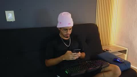 Snapshot of jaybrown_1 chatting on 17, 10, 2025 Jay online show from 17, 10, 2025