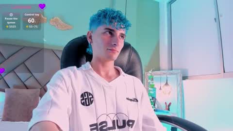 jaydenvillalobos online show from 10, 9, 2025