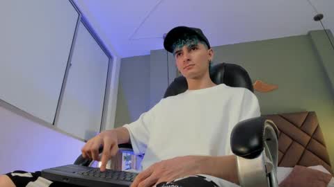 jaydenvillalobos online show from 14, 9, 2025