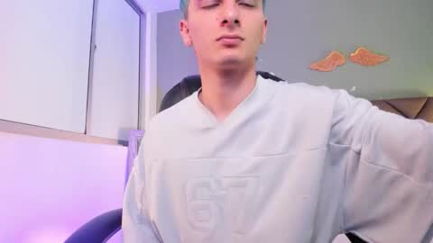 jaydenvillalobos online show from 25, 9, 2025