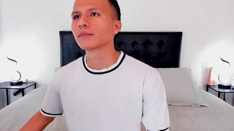 Snapshot of jaylen_and_duke chatting on 24, 2, 2025 Jaylen and duke online show from 24, 2, 2025