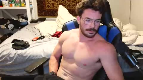 Snapshot of jaypipeahoe chatting on 11, 11, 2025 jaypipeahoe online show from 11, 11, 2025