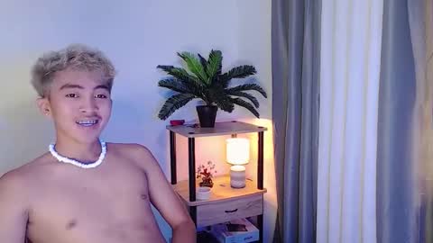 jaysee_hugecox online show from 21, 4, 2026