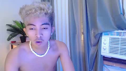 jaysee_hugecox online show from 22, 4, 2026