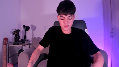 Snapshot of jaythomax chatting on 2, 2, 2025 jaythomax online show from 2, 2, 2025