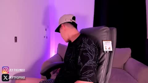 Snapshot of jaythomax chatting on 1, 10, 2025 jaythomax online show from 1, 10, 2025