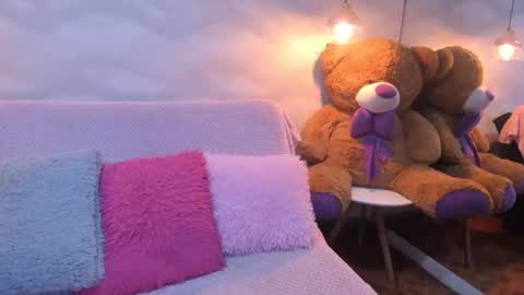 Snapshot of jazlin_angels chatting on 28, 9, 2025 JAZLIN ANGELS online show from 28, 9, 2025