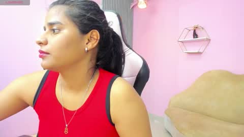 Snapshot of jazmin_ebony chatting on 10, 10, 2025 jazmin online show from 10, 10, 2025
