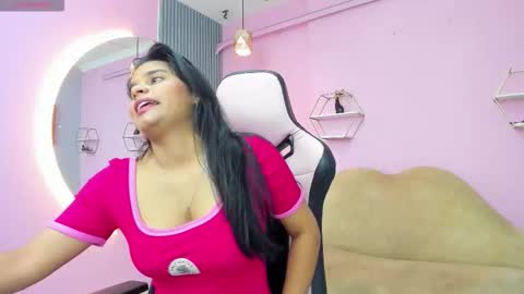 Snapshot of jazmin_ebony chatting on 13, 10, 2025 jazmin online show from 13, 10, 2025