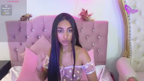 Jazmin  online show from 5, 2, 2025