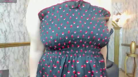 Snapshot of jazmincruuz chatting on 17, 12, 2024 Jazmin Cruz from Colombia online show from 17, 12, 2024