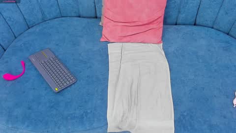 Snapshot of jazmine_21 chatting on 6, 2, 2025 Jasmine online show from 6, 2, 2025