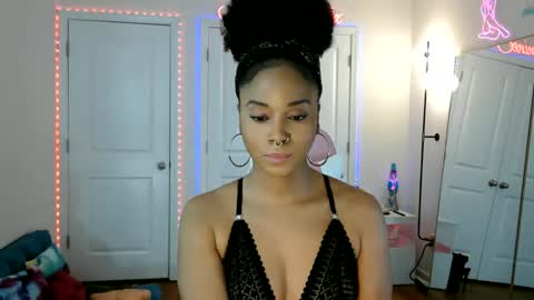Snapshot of jazminefox chatting on 23, 5, 2026 Jazmine Fox online show from 23, 5, 2026