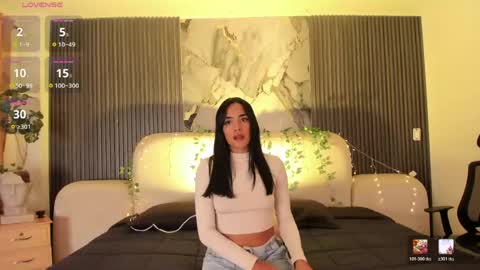 Jazminrusso  online show from 10, 5, 2026