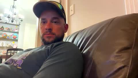 jbills910910 online show from 27, 3, 2026