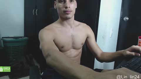 Snapshot of jbunny03 chatting on 23, 12, 2024 Lin online show from 23, 12, 2024