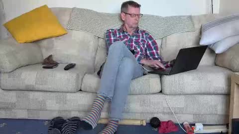 Snapshot of jcar57 chatting on 12, 3, 2025 Jon online show from 12, 3, 2025