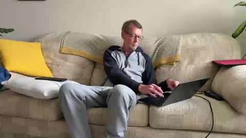 Snapshot of jcar57 chatting on 4, 10, 2025 Jon online show from 4, 10, 2025