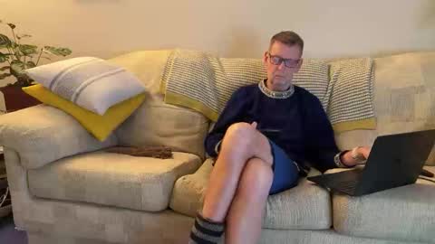 Snapshot of jcar57 chatting on 29, 11, 2025 Jon online show from 29, 11, 2025