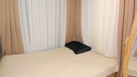 Snapshot of jchugecock chatting on 4, 12, 2025 jchugecock online show from 4, 12, 2025