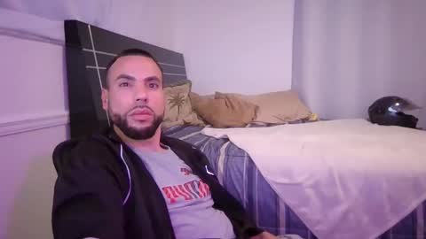 Snapshot of jcmax305 chatting on 5, 3, 2025 JcMax305 online show from 5, 3, 2025