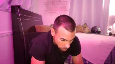 Snapshot of jcmax305 chatting on 8, 3, 2025 JcMax305 online show from 8, 3, 2025