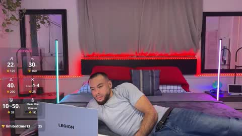 Snapshot of jcmax305 chatting on 18, 12, 2025 JcMax305 online show from 18, 12, 2025