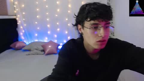 Snapshot of jeam_hot chatting on 27, 12, 2024 jeam_hot online show from 27, 12, 2024