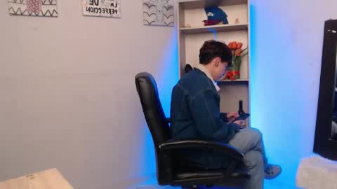 Snapshot of jeam_hot chatting on 9, 9, 2025 jeam_hot online show from 9, 9, 2025