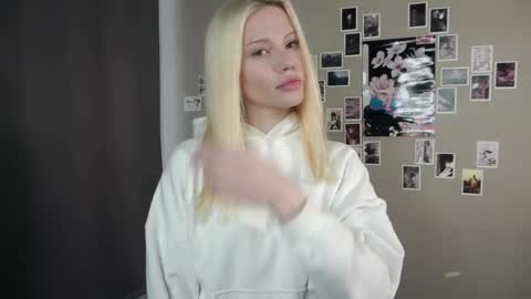 Jenny 3 online show from 20, 4, 2026