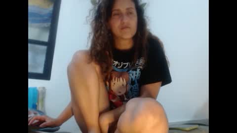 Snapshot of jeans_and_emma chatting on 1, 10, 2025 jeans_and_emma online show from 1, 10, 2025