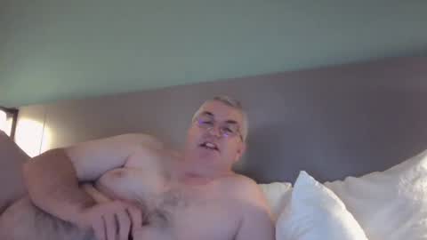 Snapshot of jecko71 chatting on 26, 1, 2025 dadbody71 online show from 26, 1, 2025