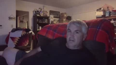 Snapshot of jecko71 chatting on 20, 5, 2026 dadbody71 online show from 20, 5, 2026