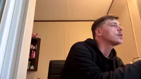 Snapshot of jedibrad11 chatting on 5, 11, 2025 JediBrad online show from 5, 11, 2025