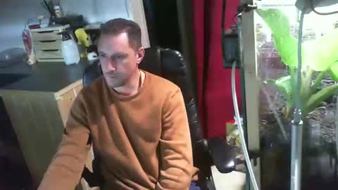 Snapshot of jef74700 chatting on 4, 1, 2025 Jrme online show from 4, 1, 2025