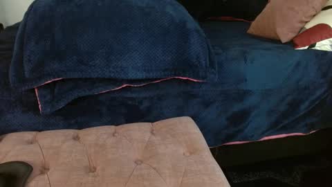 Snapshot of jeff_and_jade chatting on 31, 1, 2025 jeff and jade online show from 31, 1, 2025